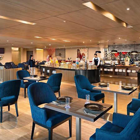 Novotel Jakarta Gajah Mada Ngoại thất bức ảnh
