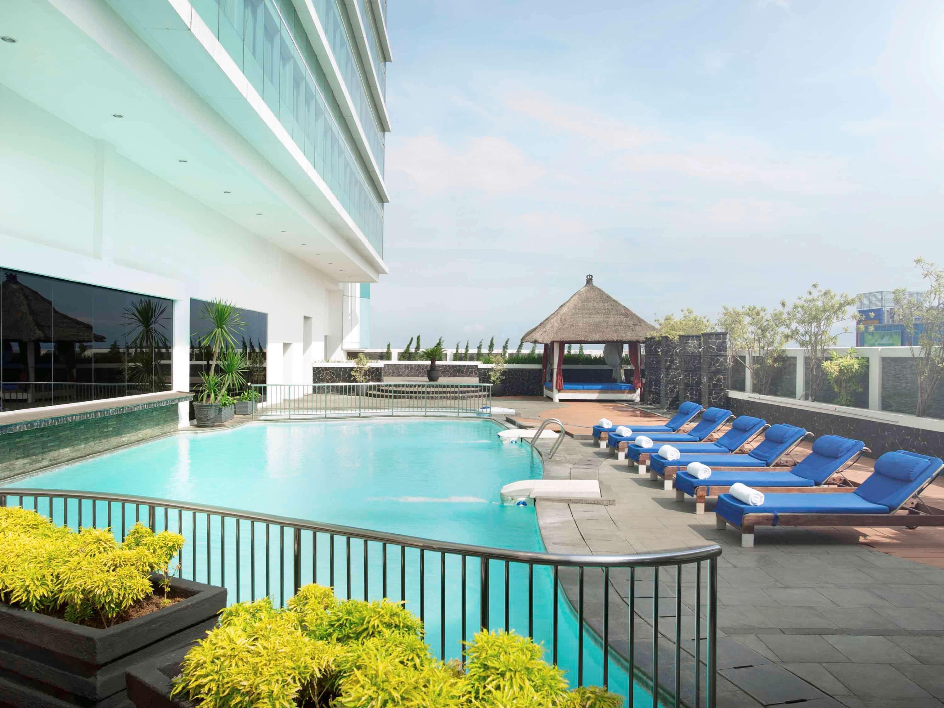 Novotel Jakarta Gajah Mada Ngoại thất bức ảnh