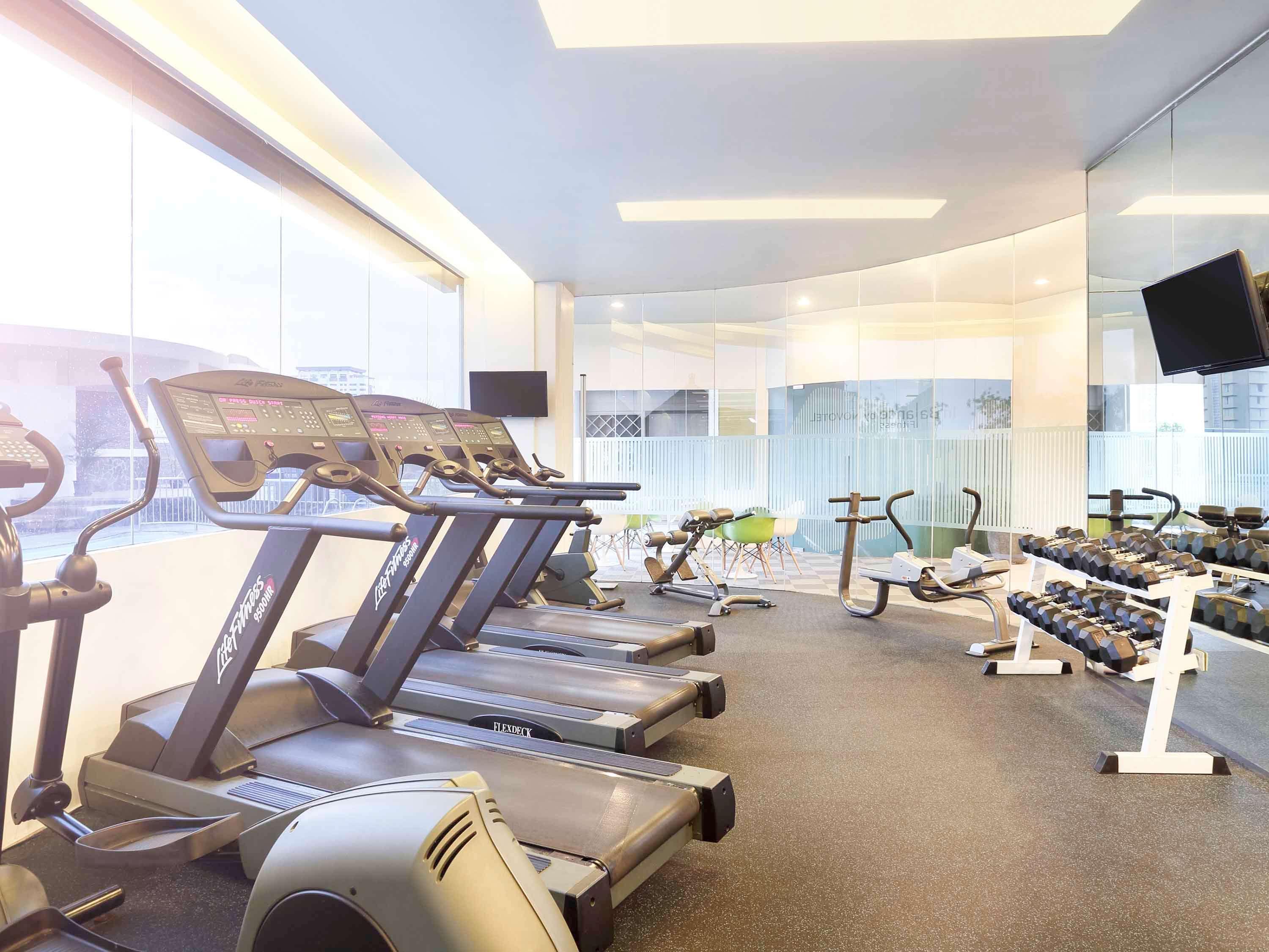 Novotel Jakarta Gajah Mada Ngoại thất bức ảnh