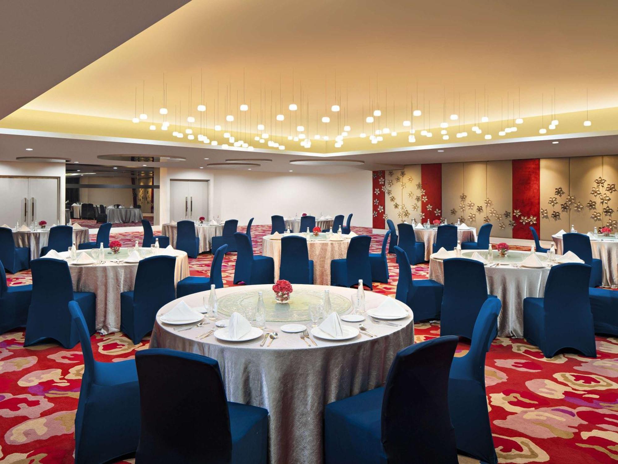 Novotel Jakarta Gajah Mada Ngoại thất bức ảnh