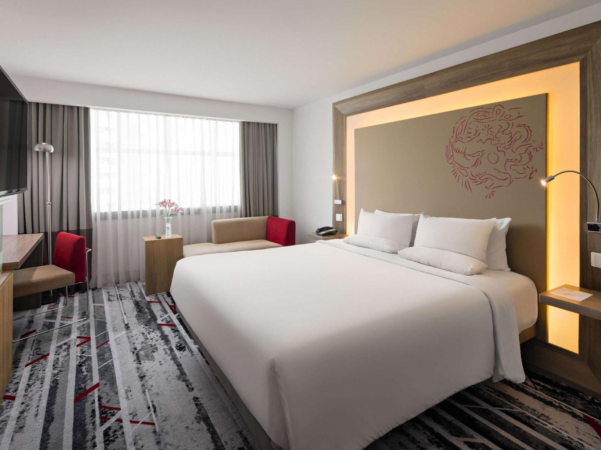 Novotel Jakarta Gajah Mada Ngoại thất bức ảnh