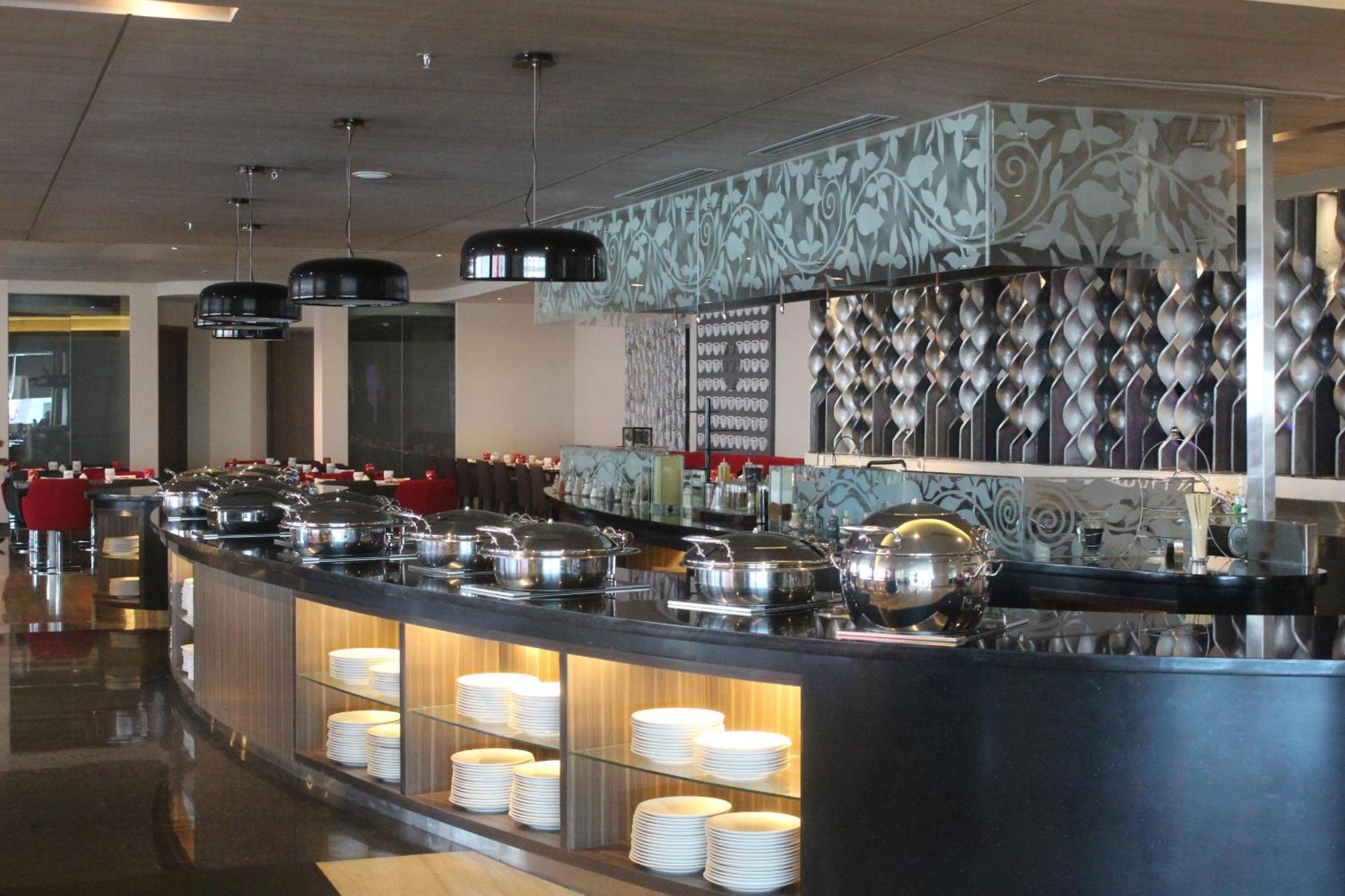 Novotel Jakarta Gajah Mada Ngoại thất bức ảnh
