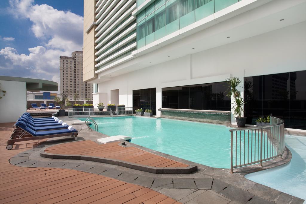 Novotel Jakarta Gajah Mada Ngoại thất bức ảnh