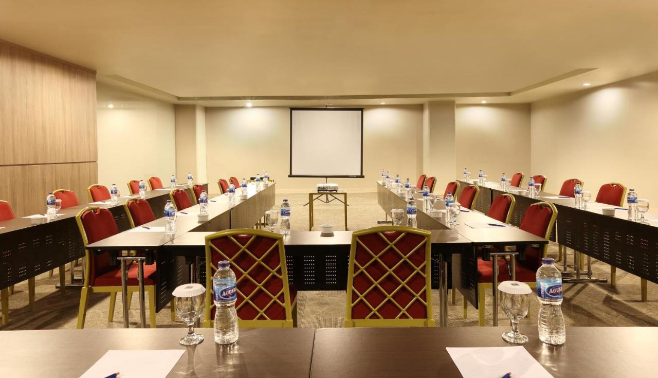 Novotel Jakarta Gajah Mada Ngoại thất bức ảnh